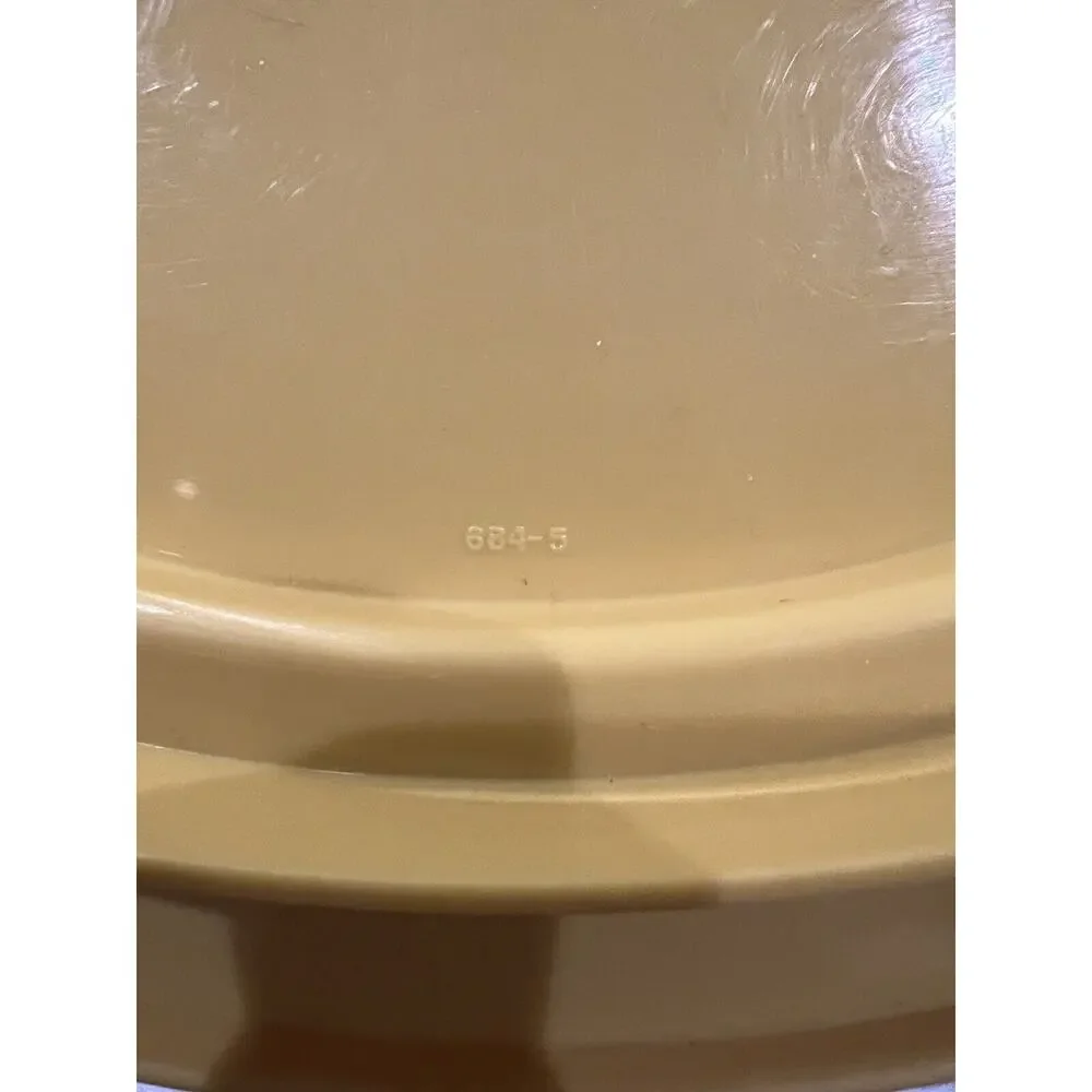 Vintage‎ Tupperware Cake Taker Round 684-5 Harvest Gold Carrier Design On Top